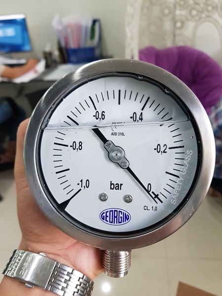 Đồng hồ đo áp suất chân không